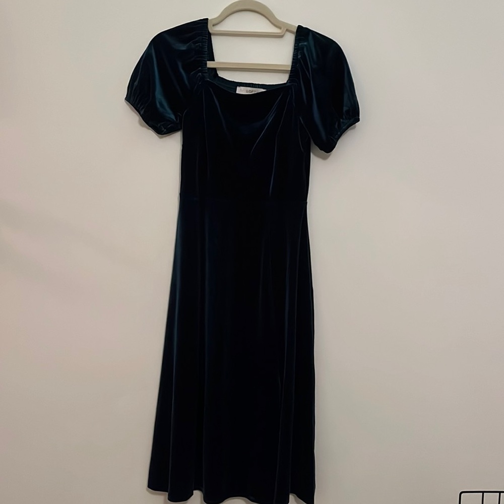 Petite Women’s Loft Green Velvet Midi Dress
